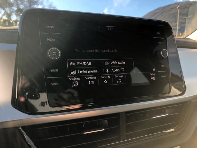 VOLKSWAGEN T-Roc usata, con Volante multifunzione