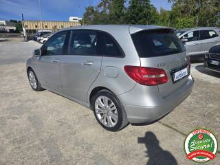MERCEDES-BENZ B 180 usata, con Autoradio