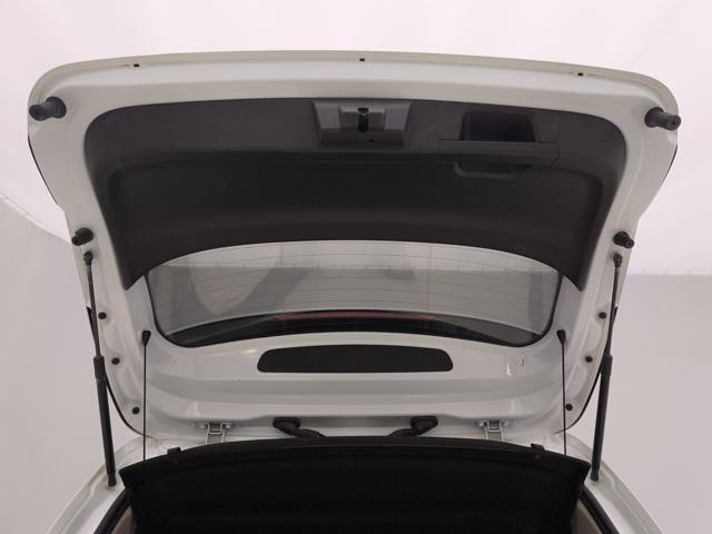 RENAULT Clio usata, con Luci diurne LED