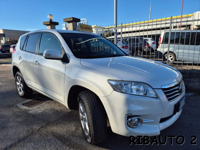TOYOTA RAV 4 usata, con Cruise Control