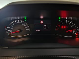 PEUGEOT 2008 usata, con Controllo automatico clima