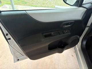 TOYOTA Yaris usata, con MP3