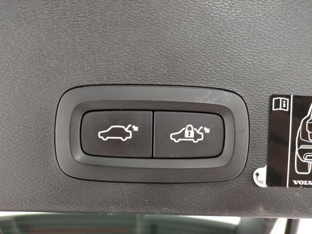 VOLVO XC40 usata, con Specchietti laterali elettrici