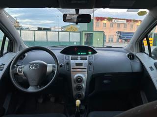 TOYOTA Yaris usata, con Boardcomputer