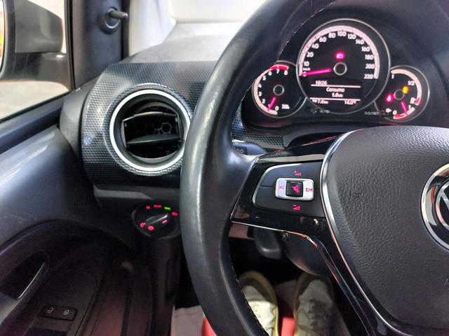 VOLKSWAGEN up! usata, con ESP