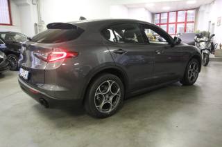 ALFA ROMEO Stelvio usata, con Alzacristalli elettrici