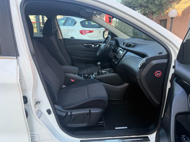 NISSAN Qashqai usata, con Lettore CD