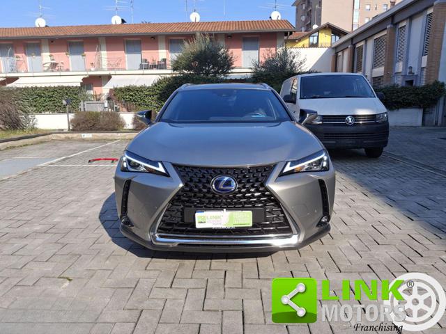 LEXUS UX 250h usata, con Airbag