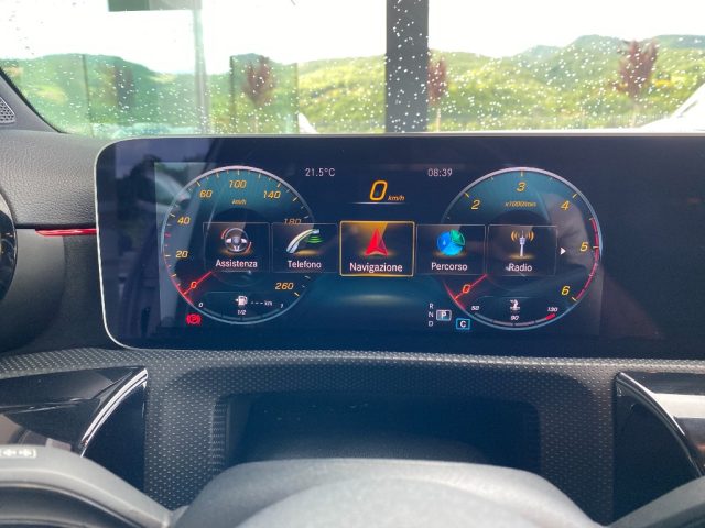 MERCEDES-BENZ A 180 usata, con USB