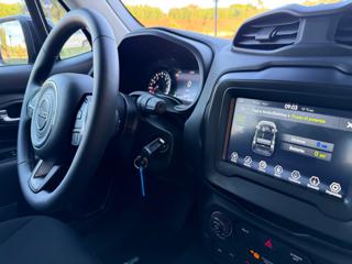 JEEP Renegade usata, con USB