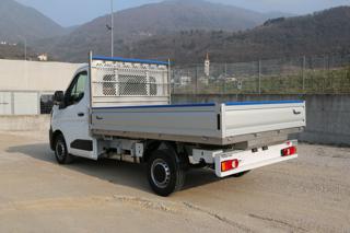 NISSAN Interstar usata, con USB