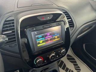 RENAULT Captur usata, con Telecamera per parcheggio assistito