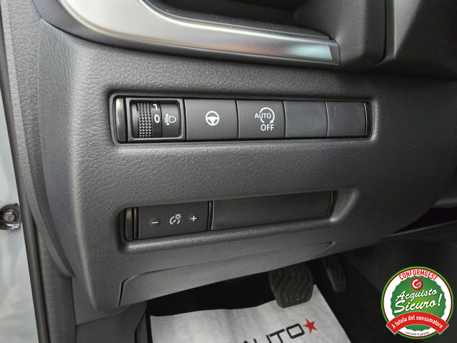 NISSAN Qashqai usata, con Lettore CD