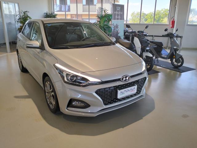 HYUNDAI i20 usata, con Airbag laterali