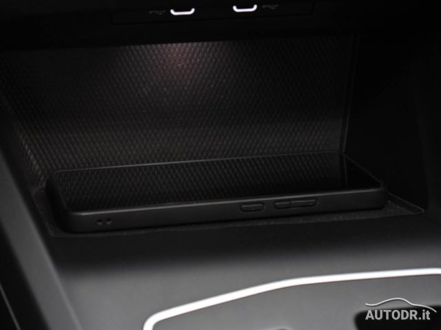 VOLKSWAGEN Golf usata, con Sensori di parcheggio posteriori