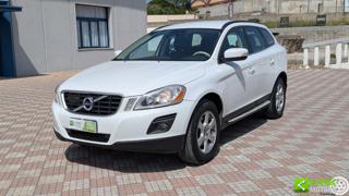 VOLVO XC60 D5 AWD Geartronic Summum