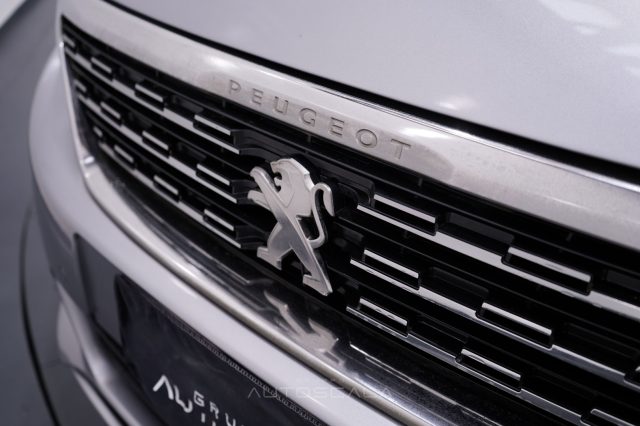 PEUGEOT 308 usata, con Sensori di parcheggio posteriori