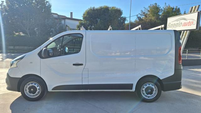 RENAULT Trafic usata 16