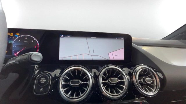 MERCEDES-BENZ GLA 200 usata, con ESP