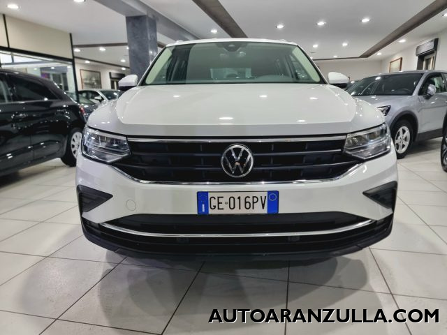 VOLKSWAGEN Tiguan usata, con Luci diurne LED