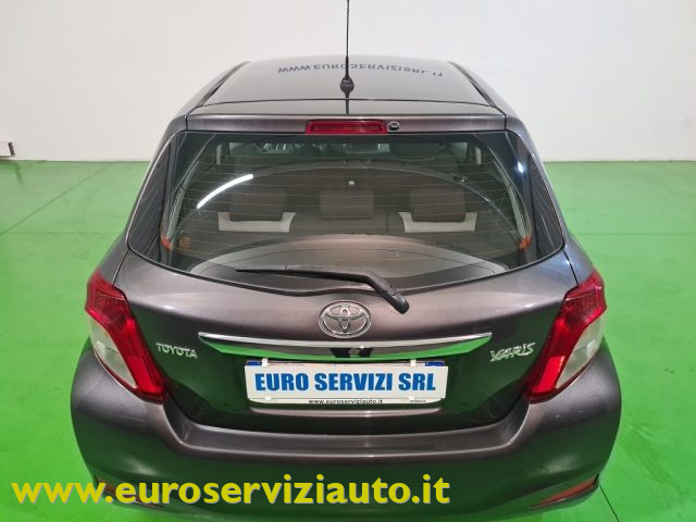 TOYOTA Yaris usata 47