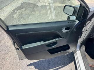 FORD Fiesta usata, con Servosterzo