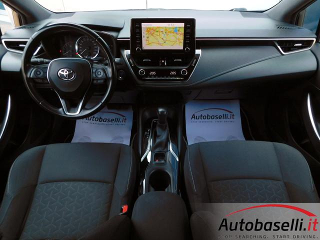 TOYOTA Corolla usata, con USB