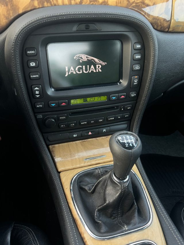 JAGUAR S-Type usata, con Boardcomputer