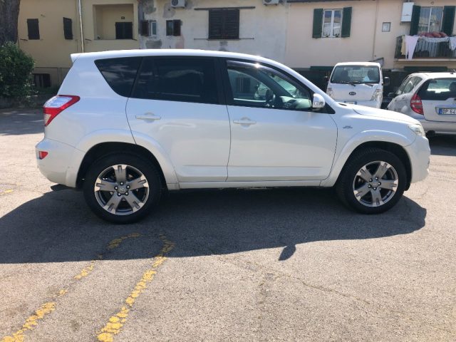 TOYOTA RAV 4 MY23 usata, con Climatizzatore