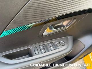 PEUGEOT 208 usata, con Boardcomputer