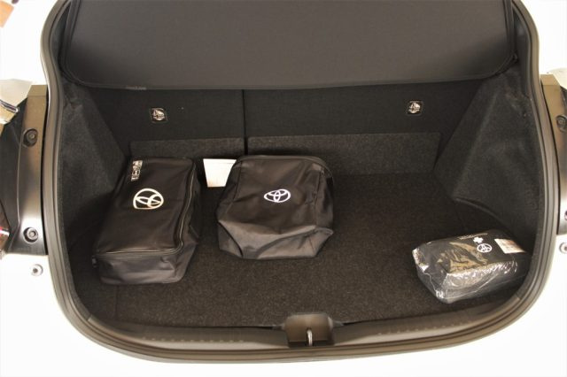 TOYOTA Yaris usata, con Sedili sportivi