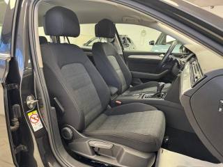 VOLKSWAGEN Passat Variant usata, con Chiusura centralizzata