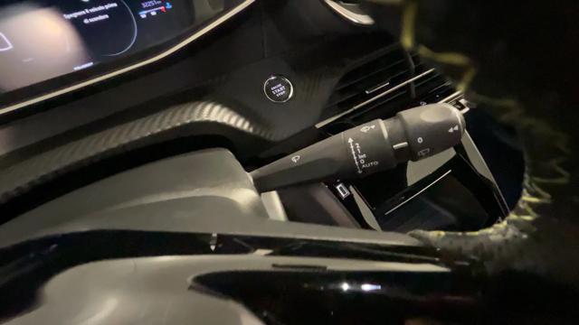 PEUGEOT 208 usata, con ESP