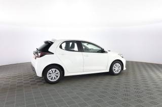 TOYOTA Yaris usata 2