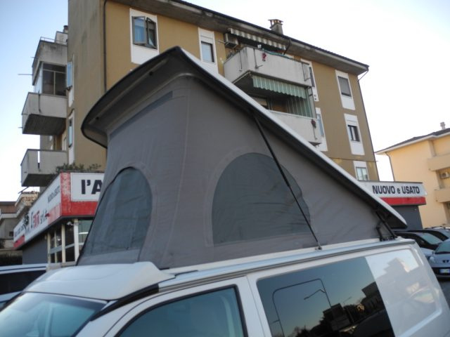 VOLKSWAGEN T5 usata 102