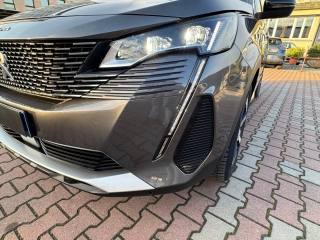 PEUGEOT 3008 usata, con Fari LED