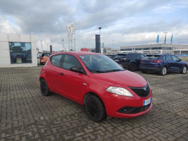 LANCIA Ypsilon usata, con ESP