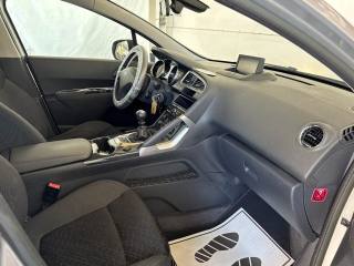 PEUGEOT 3008 usata, con Sensori di parcheggio posteriori