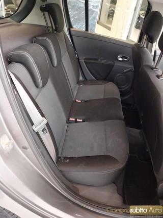 RENAULT Clio usata 17