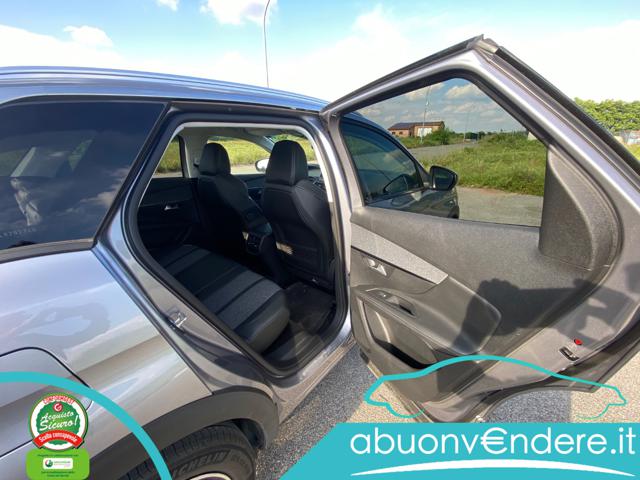 PEUGEOT 3008 usata, con Controllo automatico clima