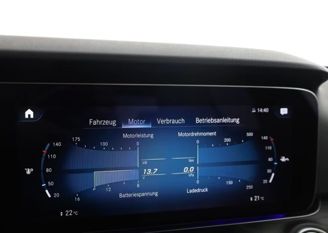 MERCEDES-BENZ E 220 usata, con Vetri oscurati