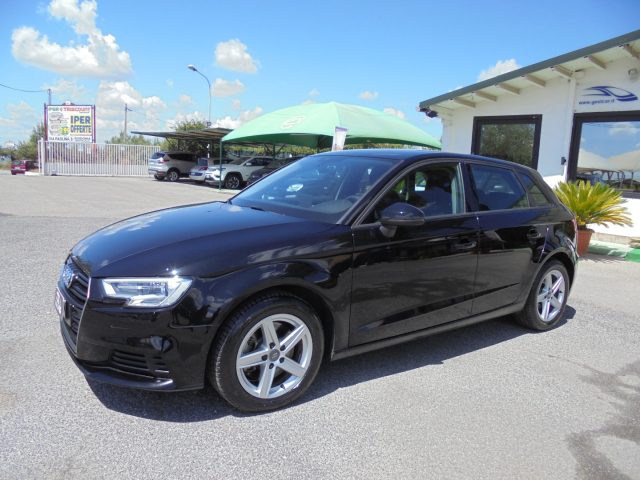 AUDI A3 usata, con Autoradio