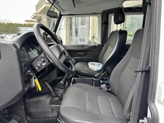 LAND ROVER Defender usata 12