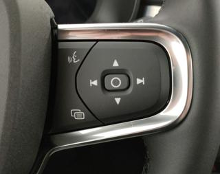 VOLVO XC40 usata, con Volante in pelle