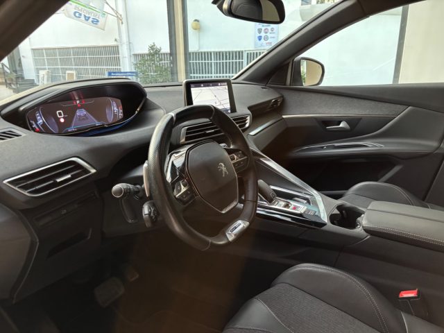 PEUGEOT 3008 usata, con Isofix