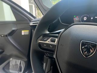 PEUGEOT 208 usata, con Controllo automatico clima