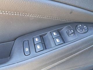 OPEL Crossland usata, con Sedile posteriore sdoppiato