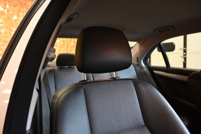 MERCEDES-BENZ C 200 usata 63