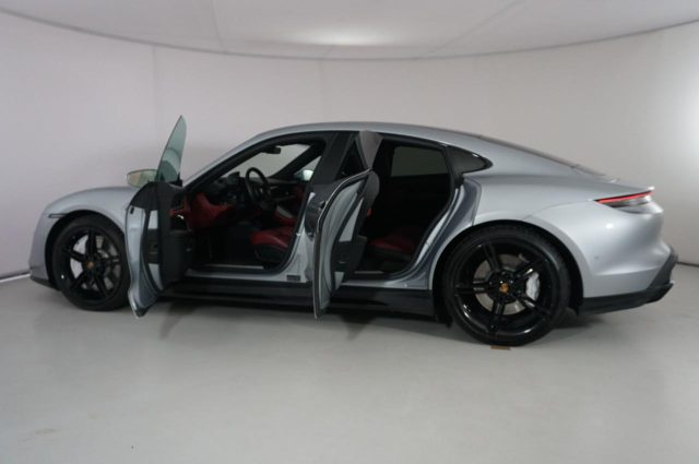 PORSCHE Taycan usata, con Specchietti laterali elettrici
