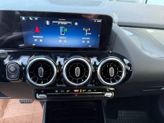 MERCEDES-BENZ GLA 180 usata, con Bracciolo